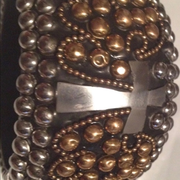 Noi Fashion Leader Jewelry Noi Fashion Cross Bohemian Embellished